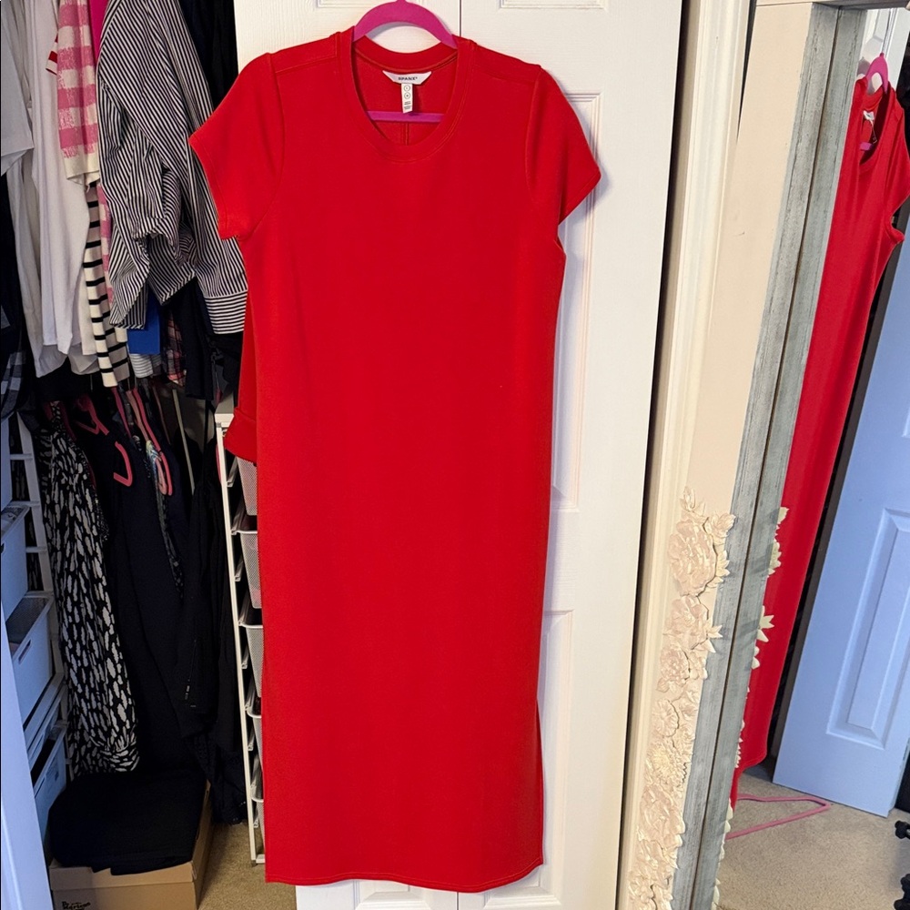 Very good used AirEssentials Maxi T Shirt Dress in size large
